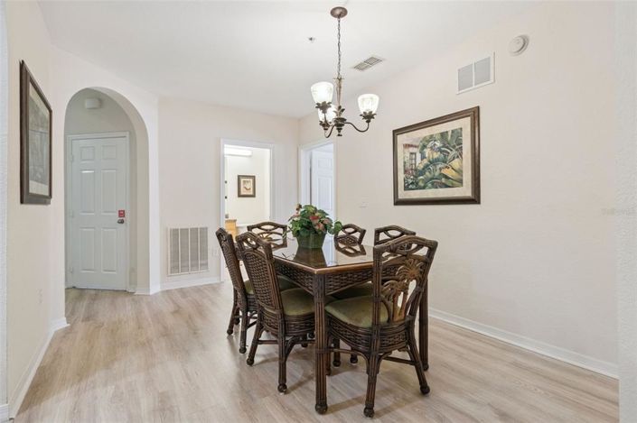 Image No.8-Appartement de 2 chambres à vendre à Saint John