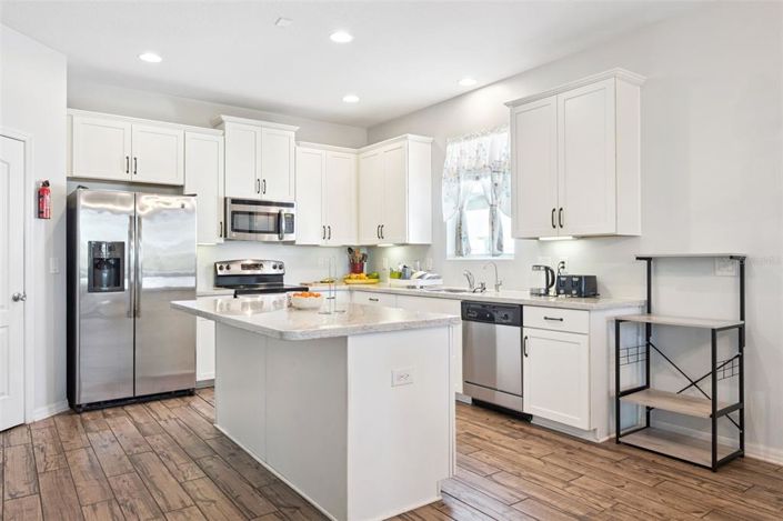 Image No.12-4 Bed House for sale