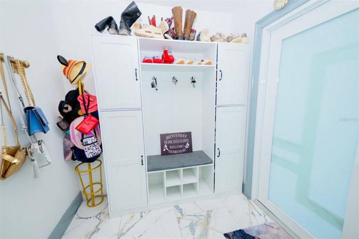 Image No.36-6 Bed House for sale