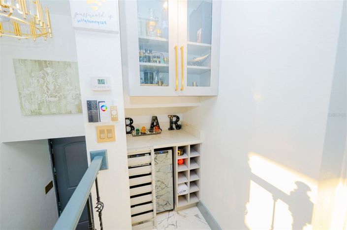 Image No.57-6 Bed House for sale