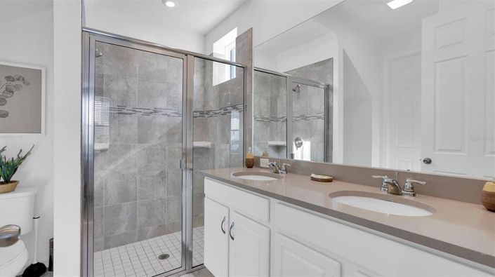 Image No.15-5 Bed Townhouse for sale