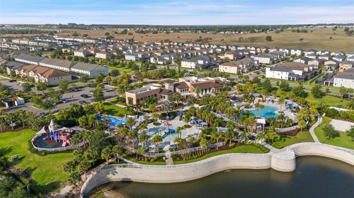 Image No.30-5 Bed Townhouse for sale