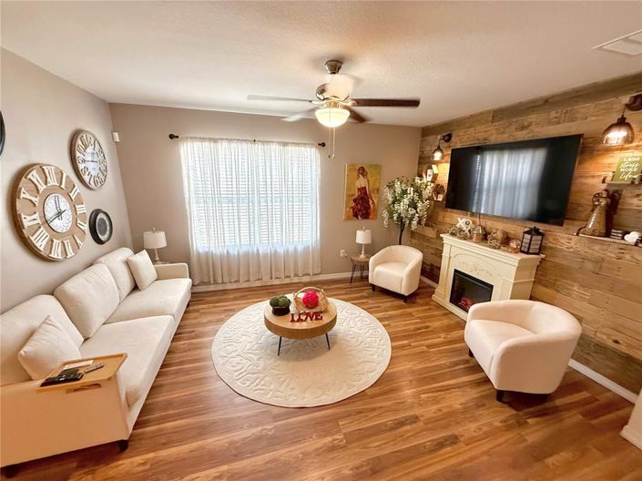 Image No.28-4 Bed House for sale