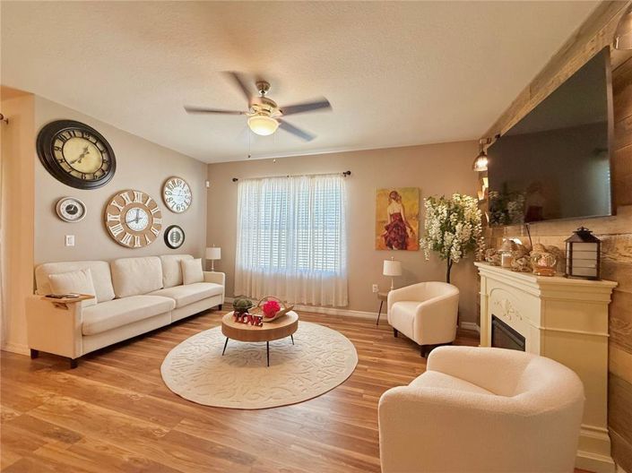 Image No.30-4 Bed House for sale