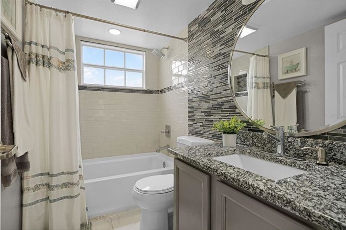 Image No.24-3 Bed Apartment for sale