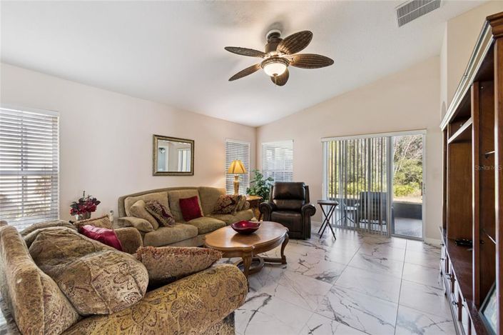 Image No.16-Maison de 2 chambres à vendre à Saint John