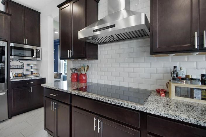 Image No.20-5 Bed House for sale