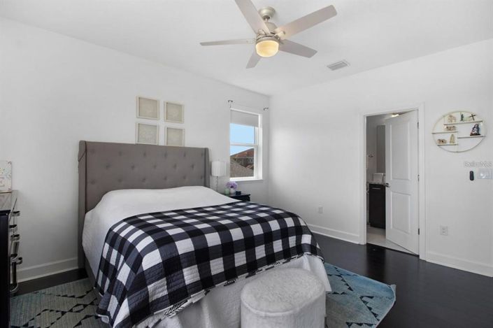 Image No.46-5 Bed House for sale