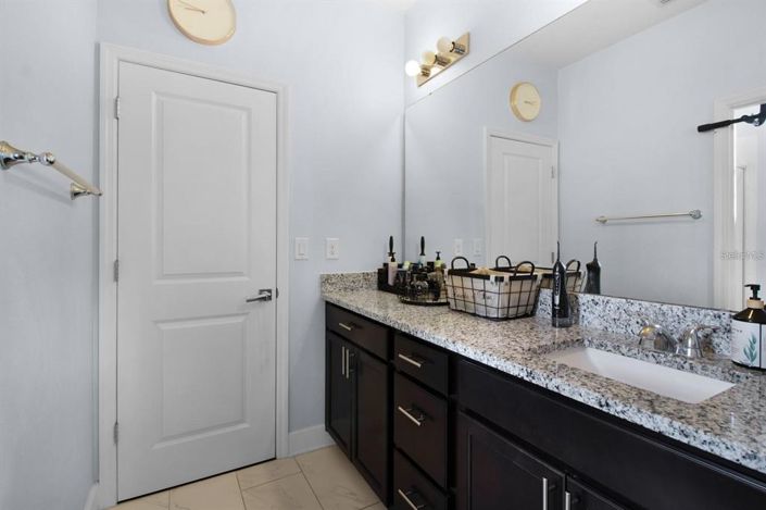 Image No.50-5 Bed House for sale