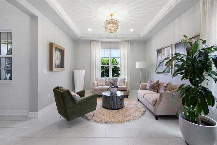 Image No.6-5 Bed House for sale