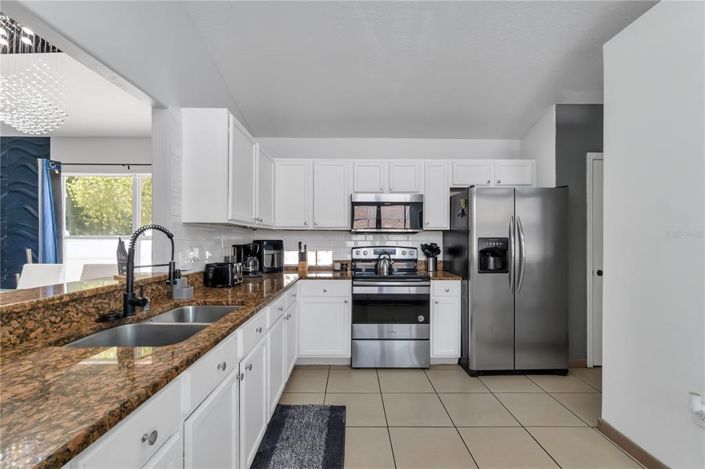 Image No.12-3 Bed House for sale