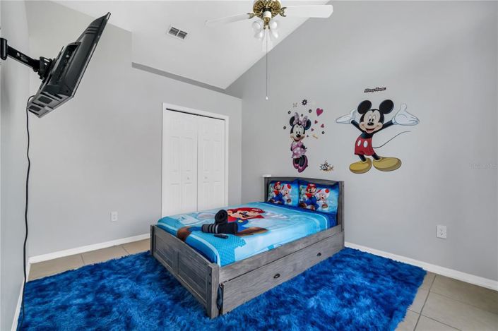 Image No.18-3 Bed House for sale