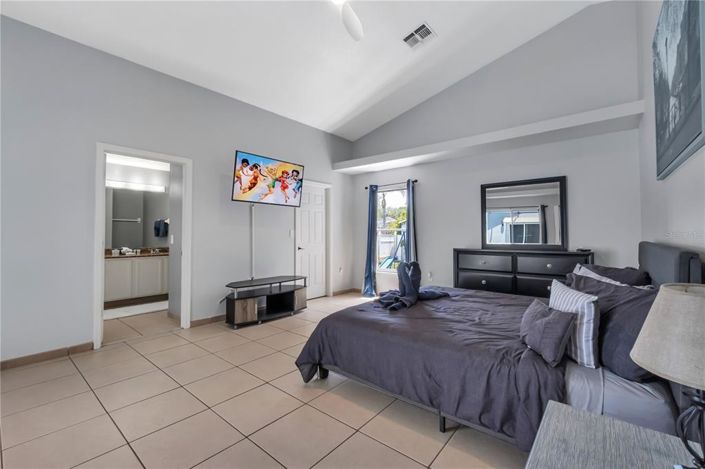 Image No.21-3 Bed House for sale