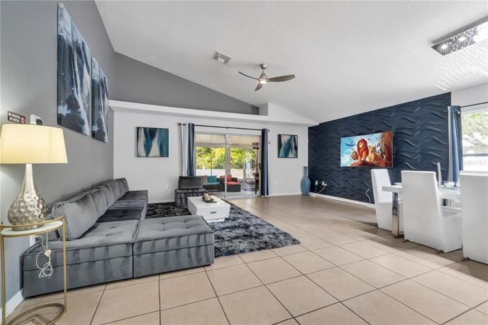 Image No.6-3 Bed House for sale