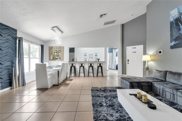 Image No.8-3 Bed House for sale