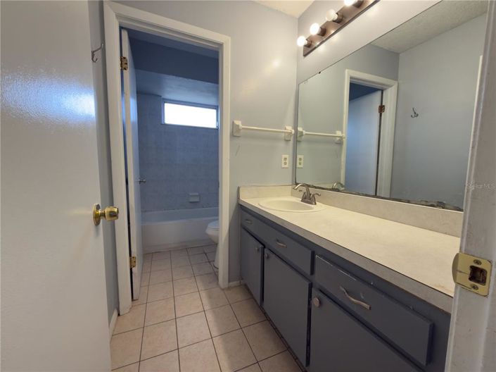 Image No.16-4 Bed House for sale