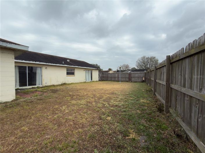 Image No.19-4 Bed House for sale