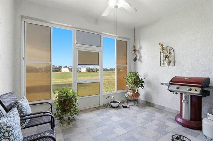 Image No.31-2 Bed Townhouse for sale