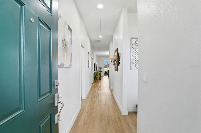 Image No.7-2 Bed Townhouse for sale