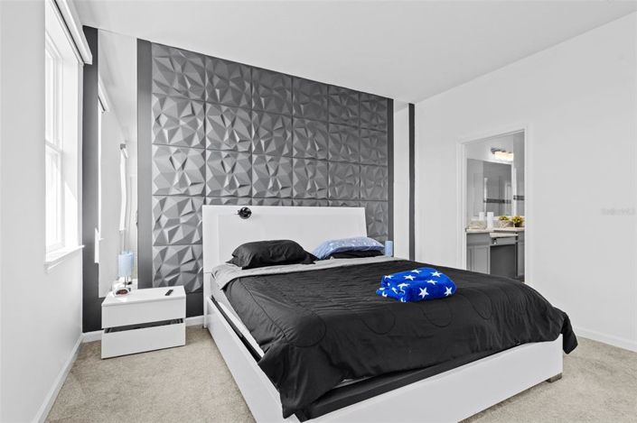 Image No.11-5 Bed House for sale