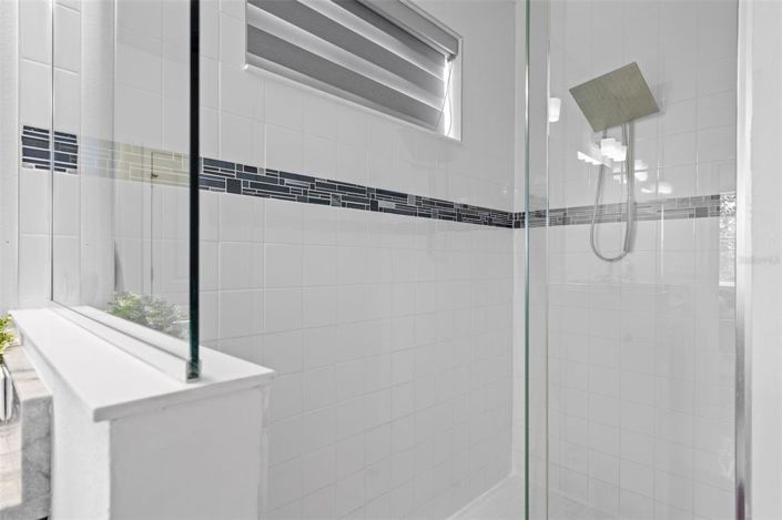 Image No.16-5 Bed House for sale