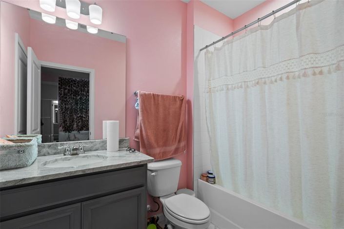 Image No.20-5 Bed House for sale