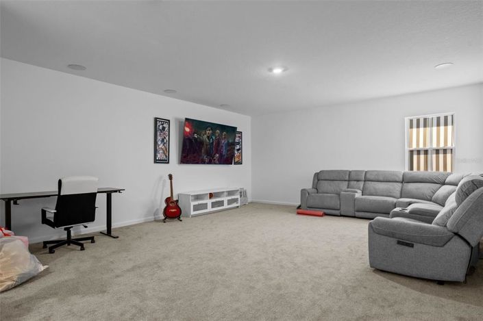 Image No.26-5 Bed House for sale