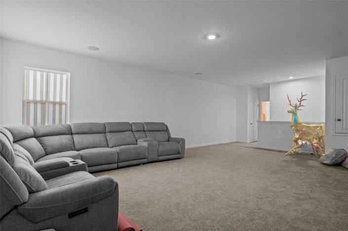 Image No.27-5 Bed House for sale