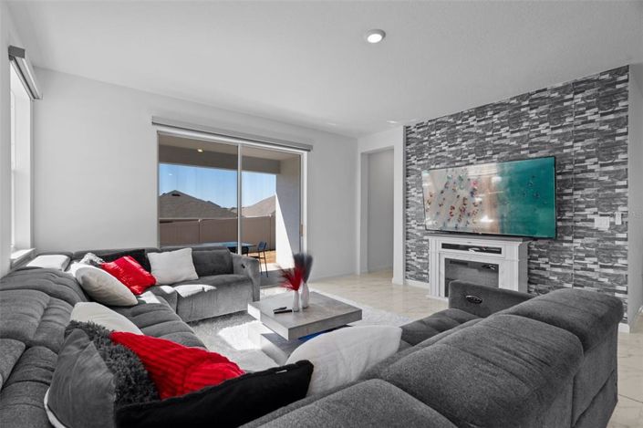 Image No.7-5 Bed House for sale