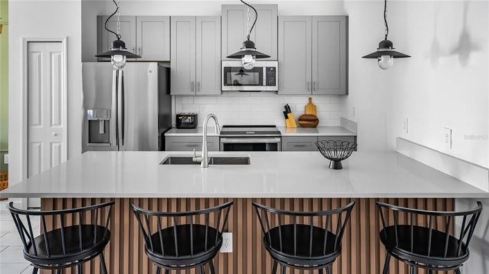 Image No.3-5 Bed Townhouse for sale