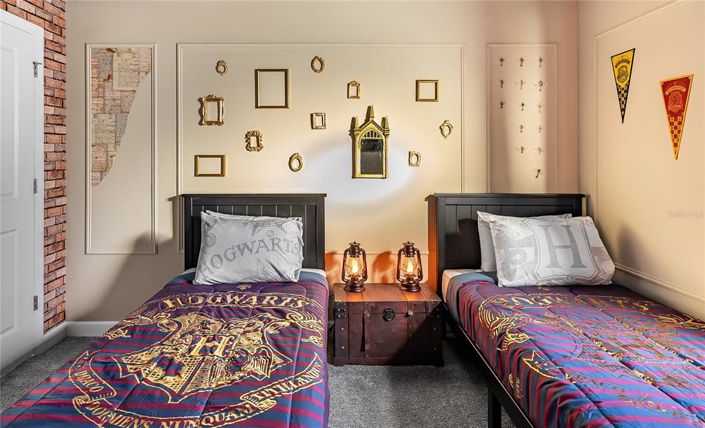 Image No.51-5 Bed Townhouse for sale