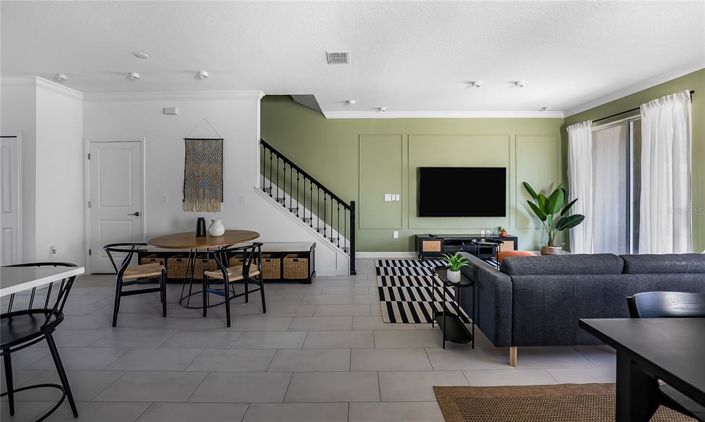 Image No.7-5 Bed Townhouse for sale