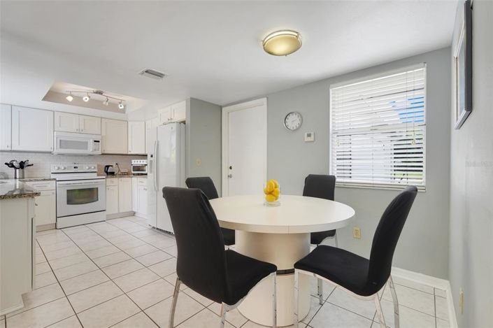 Image No.14-3 Bed House for sale