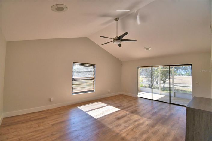 Image No.9-Maison de 2 chambres à vendre à Saint John