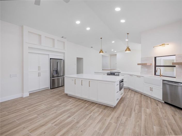 Image No.12-4 Bed House for sale