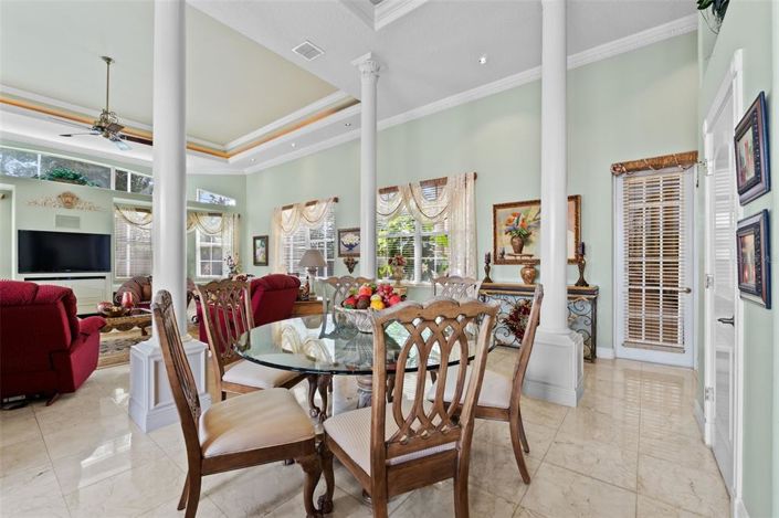 Image No.25-5 Bed House for sale