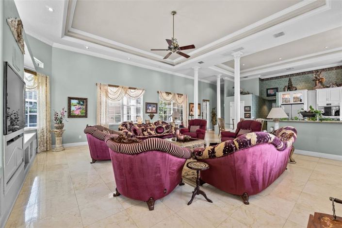 Image No.37-5 Bed House for sale