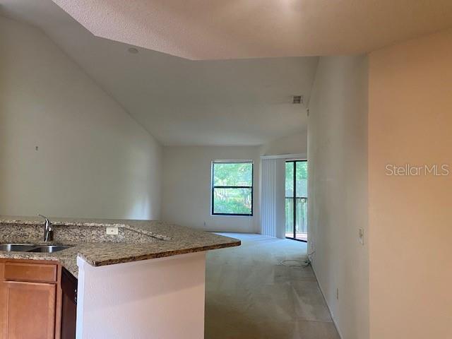 Image No.4-Appartement de 2 chambres à vendre à Saint John