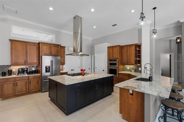 Image No.10-5 Bed House for sale