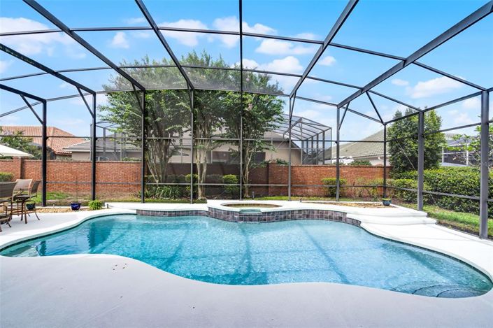 Image No.37-5 Bed House for sale