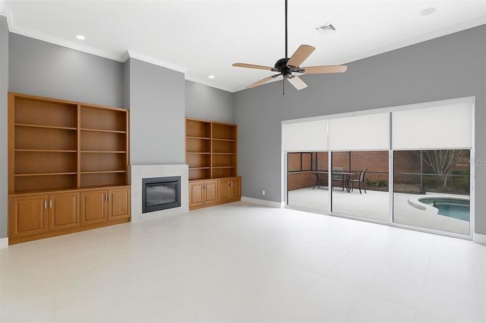 Image No.6-5 Bed House for sale