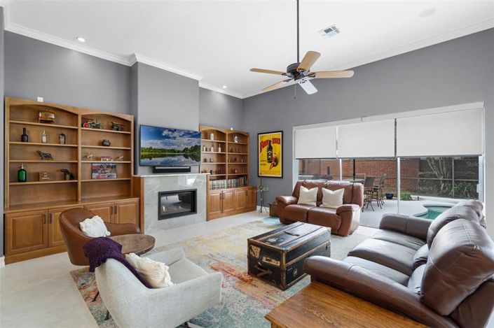 Image No.7-5 Bed House for sale