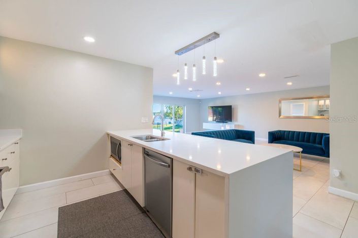 Image No.25-5 Bed House for sale