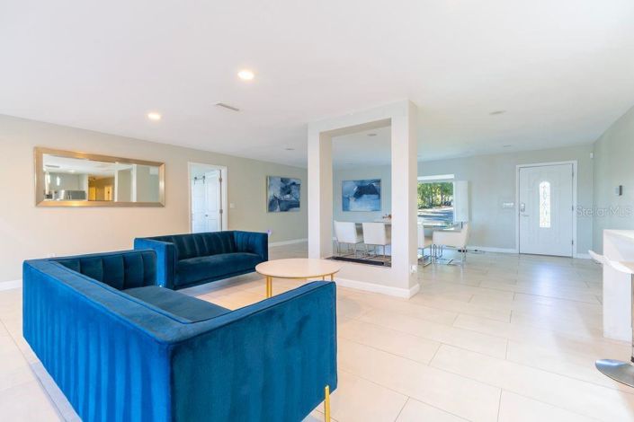 Image No.32-5 Bed House for sale