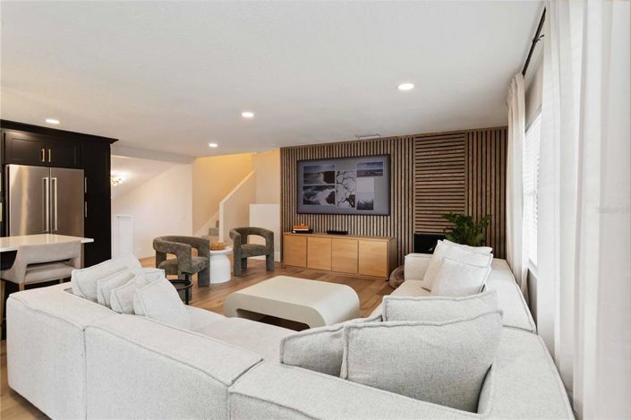 Image No.11-5 Bed House for sale