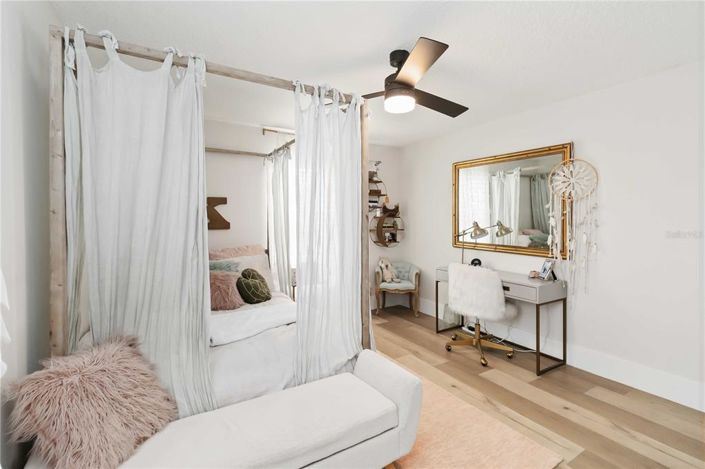 Image No.30-5 Bed House for sale