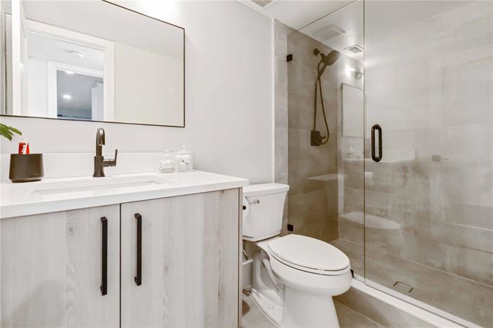 Image No.39-5 Bed House for sale