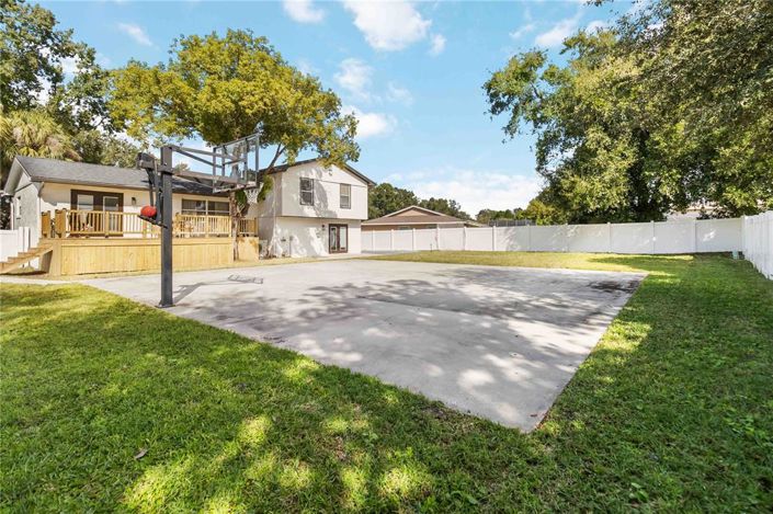 Image No.42-5 Bed House for sale