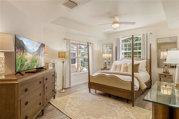 Image No.15-3 Bed House for sale