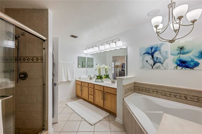 Image No.18-3 Bed House for sale